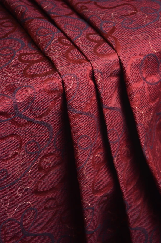 Red Looms